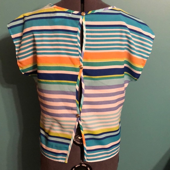 Striped button back top - Picture 4 of 4
